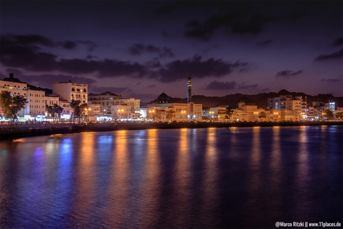 Altstadt vom Oman im Stadtteil Muttrah am Abend