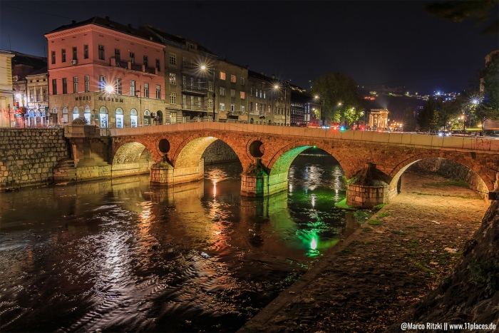 Lateinerbrücke am Abend mit Beleuchtung Lateinerbrücke am Abend mit Beleuchtung