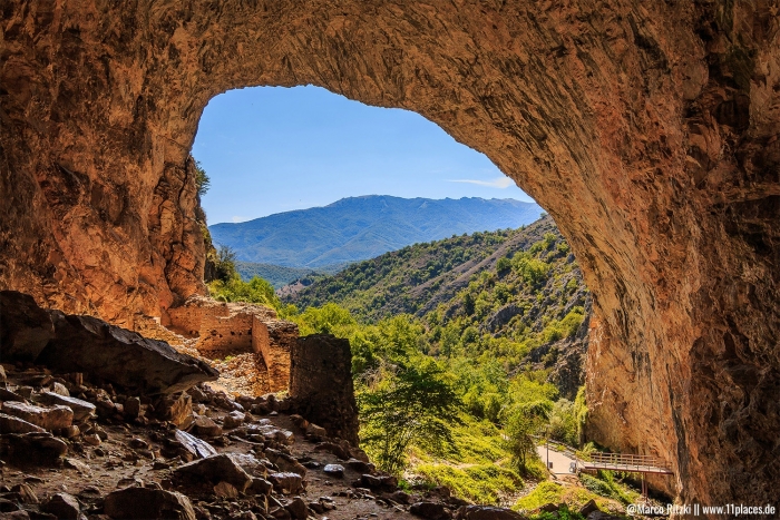 Peshna Cave