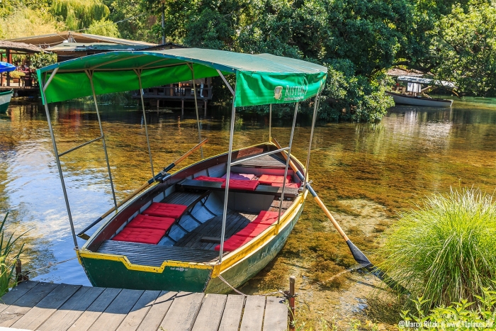 Ruderboot an Black Dream Springs (Crni Drim)