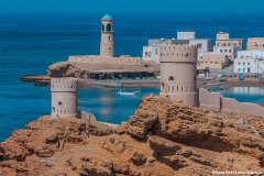 oman-sur-hafen-leuchttuerme