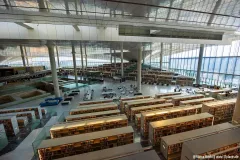 Qatar National Library in Doha mit futuristischer Architektur und Lesesaal