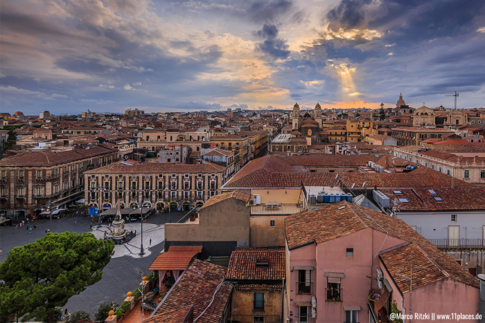 Catania am Abend zum Sonnenuntergang