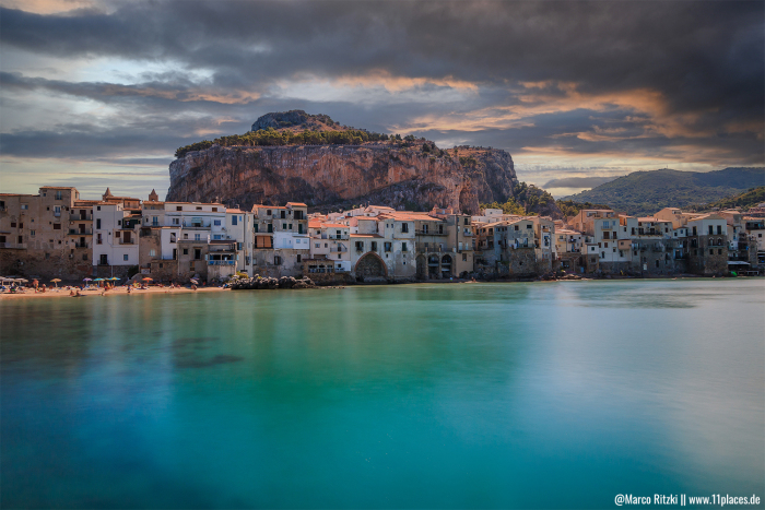 Cefalù mit dem Rocca di Cefalù